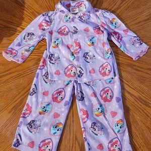 2 Girls Pajama Sets